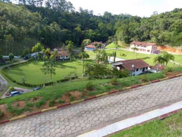 Magnifico Espaço de Campo com Infraestrutura de Hotel Fazenda