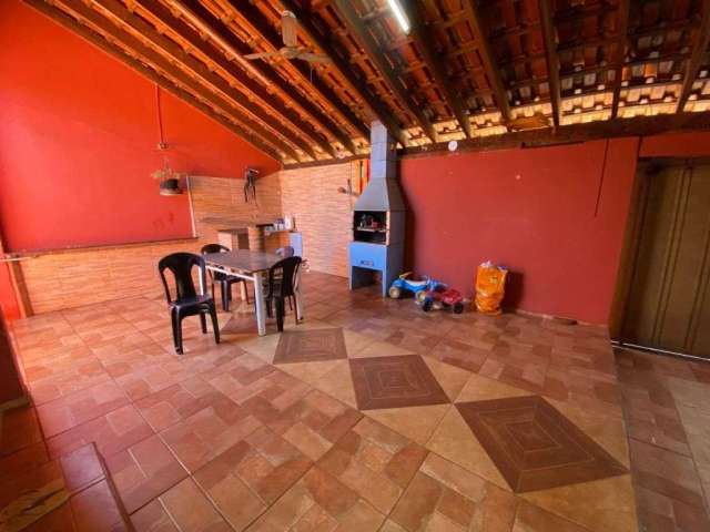 Casa com 2 dormitórios à venda, 145 m² por R$ 200.000 - Jardim Bica de Pedra - Itapuí/São Paulo