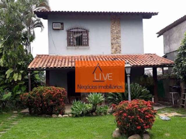 Casa com 4 dormitórios à venda, 360 m² por R$ 920.000,00 - Piratininga - Niterói/RJ