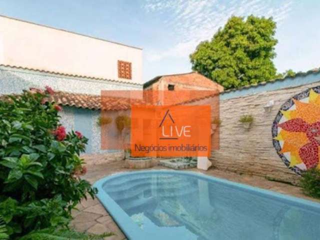 Casa com 3 dormitórios à venda, 310 m² por R$ 990.000,00 - Piratininga - Niterói/RJ