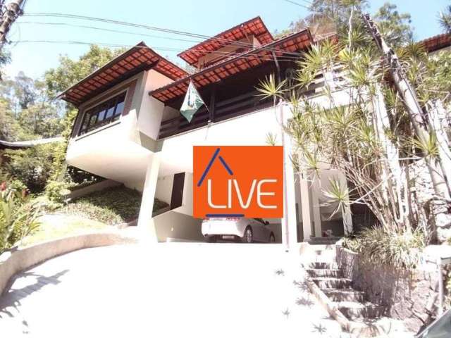 Live vende: OPORTUNIDADE!!! Excelente Casa com 5 quartos  294 m² por R$ 980.000 - Itaipu - Niterói/RJ