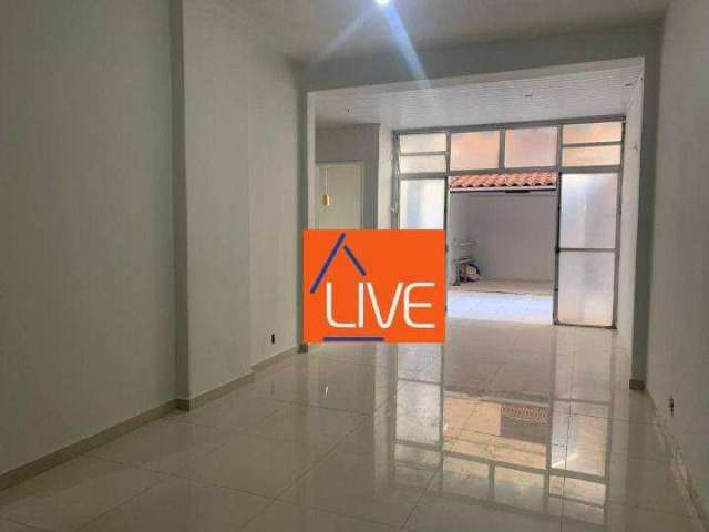 Live vende apartamento de 3 quartos, sem vaga, 1 quadra da praia.