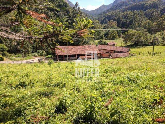 Fazenda com 3 dormitórios à venda, 11000000 m² por R$ 23.200.000,00 - Albuquerque - Teresópolis/RJ