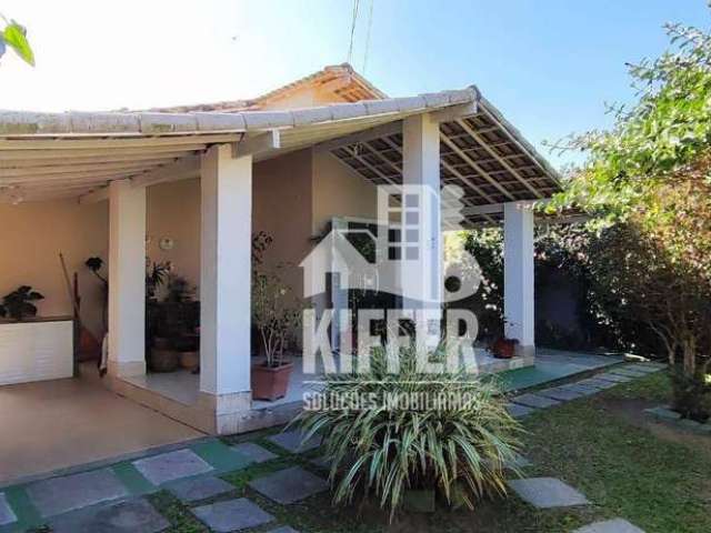 Casa com 3 Quartos sendo 1 suíte à venda, 126 m² por R$ 600.000 - Cajueiros (Itaipuaçu) - Maricá/RJ