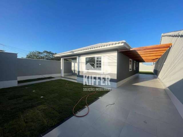 Casa com 3 suites à venda, 120 m² por R$ 680.000 - Itaipuaçu - Maricá/RJ