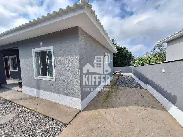 Casa com 2 dormitórios à venda, 65 m² por R$ 320.000,00 - Cajueiros (Itaipuaçu) - Maricá/RJ