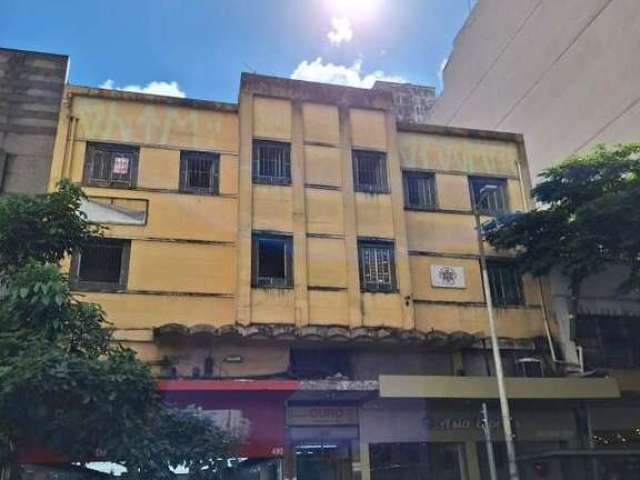 Apto 3 qtos, predio sem elevador, residencial ou comercial, aceito carro na troca