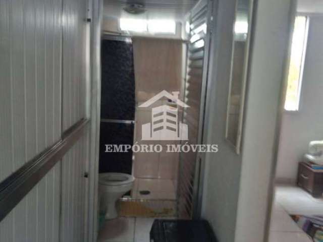 Vende-se apartamento dois dormitórios cid. tiradentes