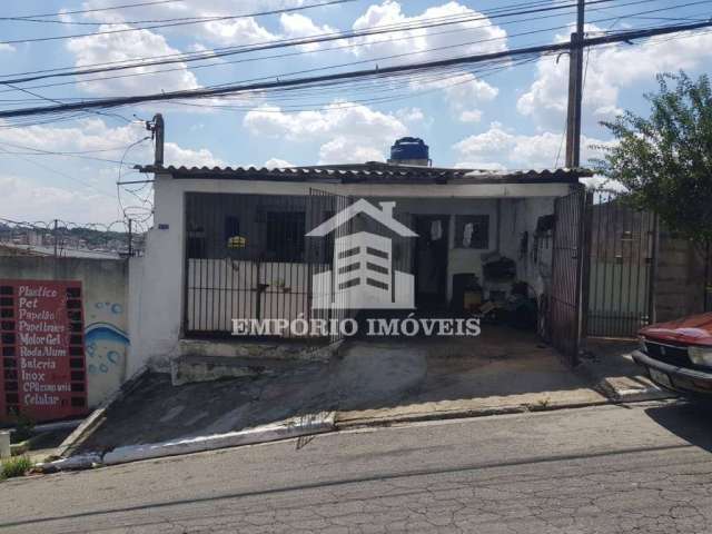 Vende -se um imovel com três casas no valor de C$ 590.000,00