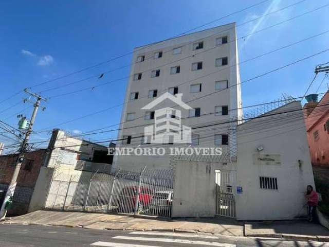 Apartamento com três dormitórios em  itaquera