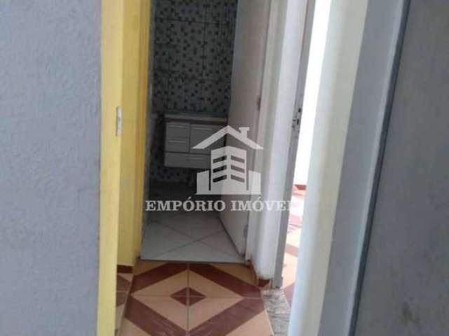 Aluga -se apartamento com dois dormitórios em cidade Tiradentes