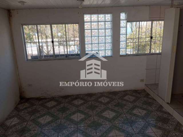 Sala comercial av. dos metalúrgicos em frente ao ceu água azul