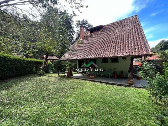 Casa com 4 dormitórios à venda, 183 m² por R$ 790.000,00 - Alto - Teresópolis/RJ