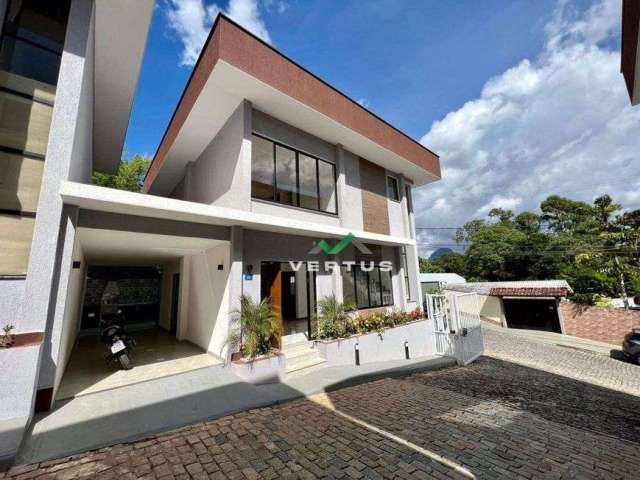 Casa com 4 Quartos à venda, 158 m² por R$ 1.190 - Várzea - Teresópolis/RJ