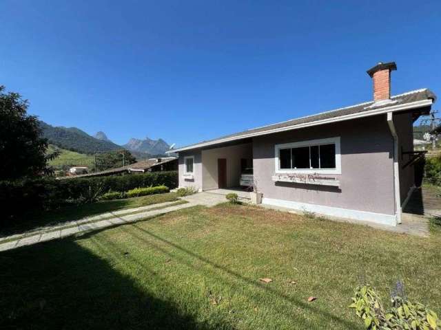 Casa com 4 quartos à venda, 220 m² por R$ 850.000 - Vargem Grande - Teresópolis/RJ