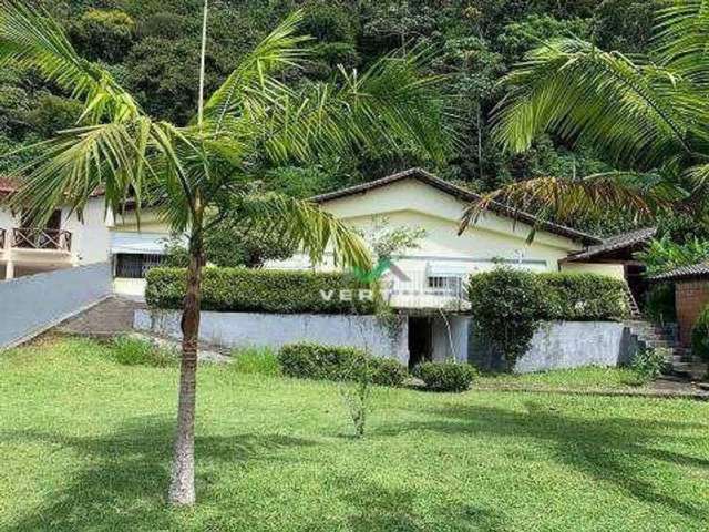 Casa com QUATRO QUARTOS para alugar, 380 m² por R$ 7.531/mês - Taumaturgo - Teresópolis/RJ