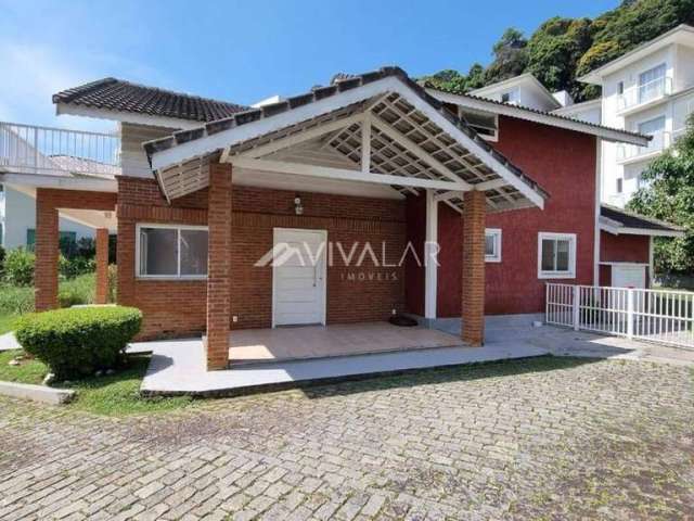 Casa com 4 dormitórios, 232 m² - venda por R$ 1.100.000,00 ou aluguel por R$ 6.469,00/mês - Tijuca - Teresópolis/RJ