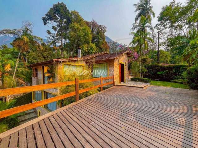 Casa para Locação em local espetacular na Serra dos Órgãos