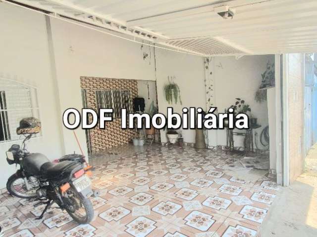 Ótima casa com salão comercial, ediculas, na principal.avenids do  baiirr