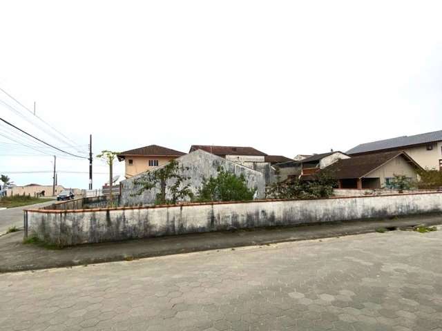 Lindo terreno na praia