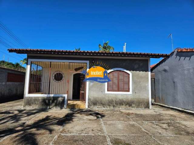 Casa à venda no Centro de Bertioga-SP- Com facil acesso ao comércio da cidade