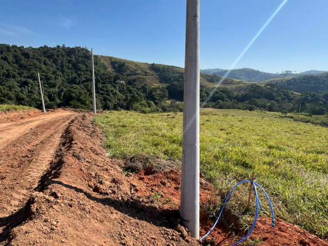 Quadra alta, próximo ao centro de Santa isabel!