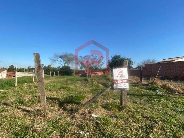 Terreno à venda na Vila Sueleny (Rubião Junior), Botucatu  por R$ 75.000