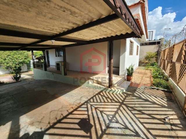 Casa com 2 quartos à venda na Vila São Judas Thadeu, Botucatu  por R$ 370.000