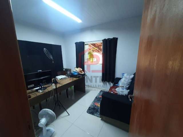 Casa com 3 quartos à venda no Conjunto Residencial Jardim do Mirante, Botucatu , 180 m2 por R$ 490.000