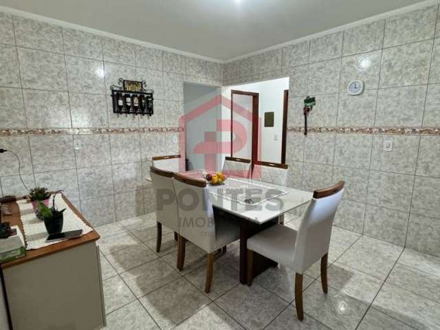 Casa com 3 quartos à venda na Vila Paulista, Botucatu , 160 m2 por R$ 390.000