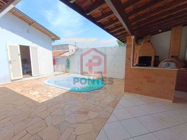 Casa com 3 quartos à venda na Vila Angela, Botucatu , 230 m2 por R$ 480.000