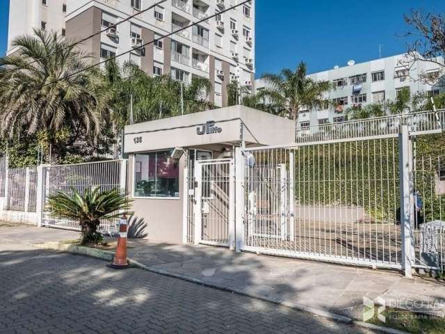 Apartamento de três dormitórios, suíte e uma vaga de garagem no bairro Cristo Redentor em Porto Alegre.&lt;BR&gt;&lt;BR&gt;Apartamento muito bem localizado, (5 minutos do Shopping Iguatemi) acesso fác