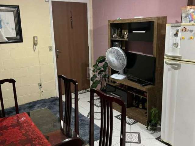 Apartamento 2 dormitórios Bairro Campo Novo Porto Alegre - RS.   &lt;BR&gt;   &lt;BR&gt; 2 DORMITORIOS, LIVING, COZINHA, AREA DE SERVIÇO E BANHEIRO. &lt;BR&gt;- 1 VAGA ROTATIVA&lt;BR&gt;- CHURRASQUEIR