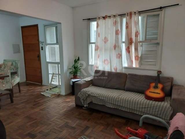 Apartamento 4 dormitórios, 1 vaga, bairro Santo Antônio.     &lt;BR&gt; &lt;BR&gt;Excelente apartamento de quatro dormitórios transformado em três dormitórios, situado no bairro Santo Antônio em Porto