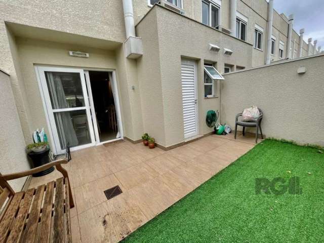 Casa 3 dormitórios, 1 suíte, churrasqueira, lareira, 2 vagas de garagem, bairro Vila Nova, Porto Alegre/RS.  &lt;BR&gt;    &lt;BR&gt;Excelente casa Hi-Tech  no Condomínio Euroville, com 120,02m² de ár