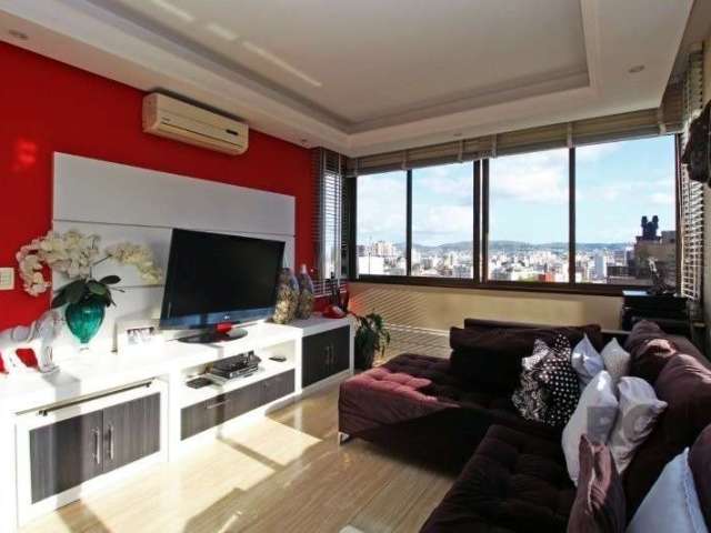 Vende-se apartamento 3 dormitórios amplo, com 1 suíte, 2 vagas e 1 deposito. Living em 2 ambientes, com cozinha americana, churrasqueira, lavabo, área de serviço independente, banheiro social, Condomí