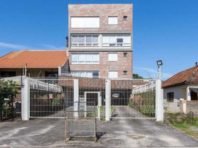 Apartamento espaçoso com 3 dormitórios, sendo 1 suíte e vaga de garagem dupla!&lt;BR&gt;&lt;BR&gt;Encante-se com este espaçoso apartamento! Com três dormitórios que oferecem conforto e privacidade, se