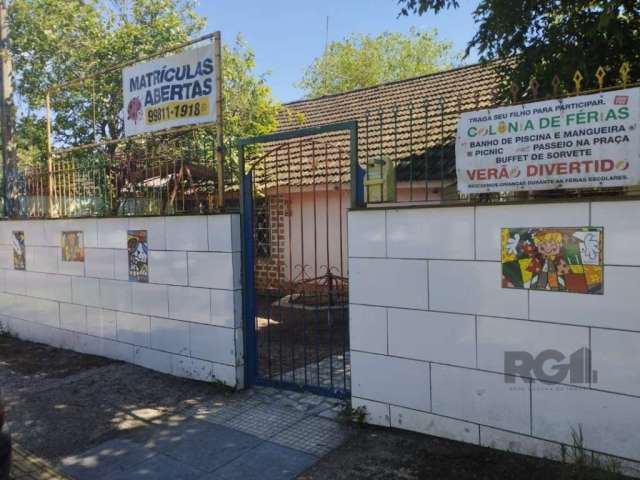 Ótima oportunidade de adquirir uma casa à venda na Restinga, Porto Alegre. &lt;BR&gt;Com área privativa de 95m² e área total de 150m², essa casa possui uma localização privilegiada em rua tranquila. &