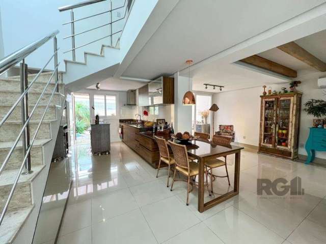 CASA COM 03 DORMITÓRIOS, SUÍTE, SACADA, CHURRASQUEIRA,  PISCINA, 02 VAGAS.     &lt;BR&gt;  &lt;BR&gt;Bem-vindo ao Lagos de Nova Ipanema, um bairro encantador localizado na Hípica. Aqui, você encontrar