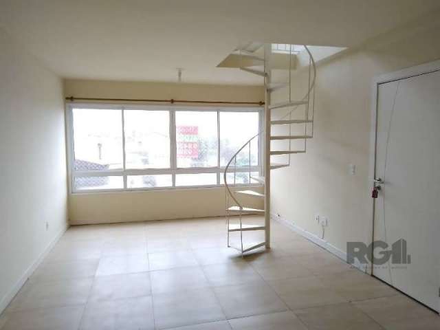 Apartamento Duplex no bairro Jardim Itu Sabará, de 100m² no 4º andar. Imóvel com 2 dormitórios, 2 salas, 2 cozinhas com churrasqueira, 3 banheiros e piso em porcelanato. Possui área externa. Garagem p