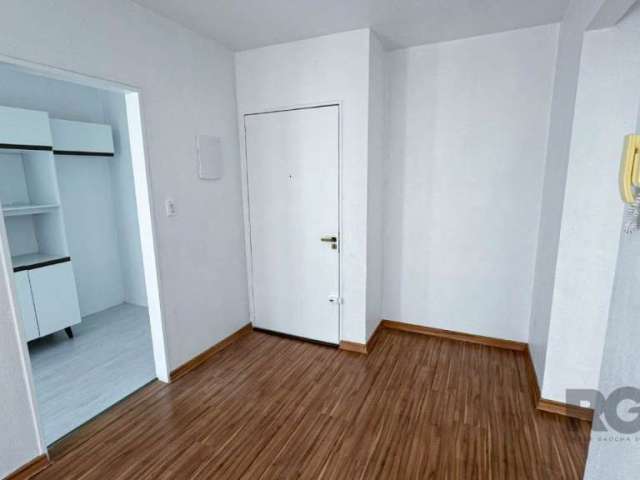 APARTAMENTO DE 1 DORMITÓRIO, REFORMADO,  FRENTE A UNIRITTER    &lt;BR&gt;  &lt;BR&gt;Amplo apartamento com 01 quarto, totalmente reformado, tudo que está nas fotos fica no imóvel. &lt;BR&gt;Amplo livi