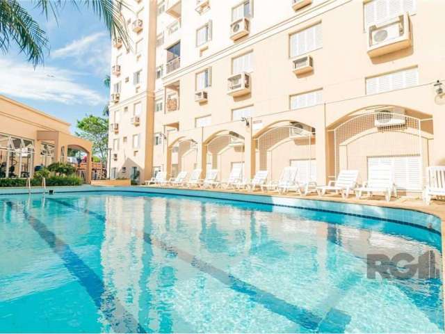 Apartamento térreo de 2 dormitórios ,cozinha, área de serviço, banheiro e 1 vaga de garagem. O condomínio conta com uma excelente infraestrutura. Como portaria 24 horas, salão de festas, piscina, acad