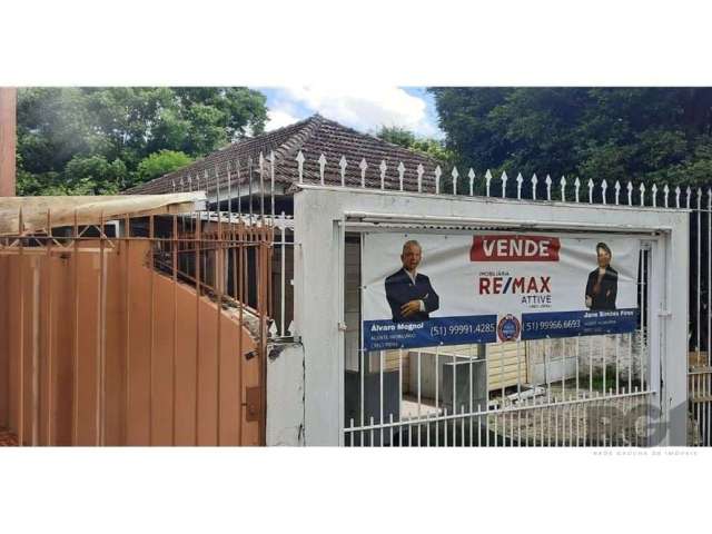 O bairro Cristo Redentor é uma ótima localização para construir tanto uma residência quanto um empreendimento comercial devido à sua proximidade com o Hospital Conceição. O terreno em questão possui 4