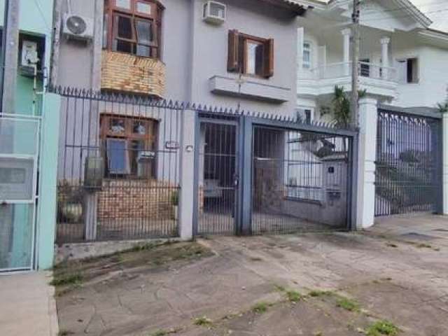 Sobrado Desocupado com  3 Dormitórios no Bairro Jardim Planalto&lt;BR&gt;&lt;BR&gt;Descubra o conforto e a modernidade deste sobrado em construção, localizado no Bairro Jardim Planalto. Com 3 dormitór