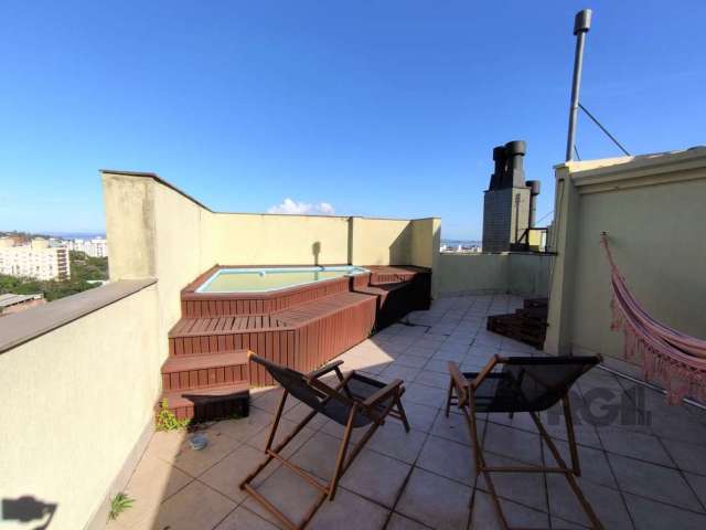 Linda cobertura com vista para o Guaíba em edifício com ampla infraestrutura!&lt;BR&gt;&lt;BR&gt;Terraço com piscina, de frente para o Guaíba, com vista para o por do sol e para o Morro do Osso. Perfe