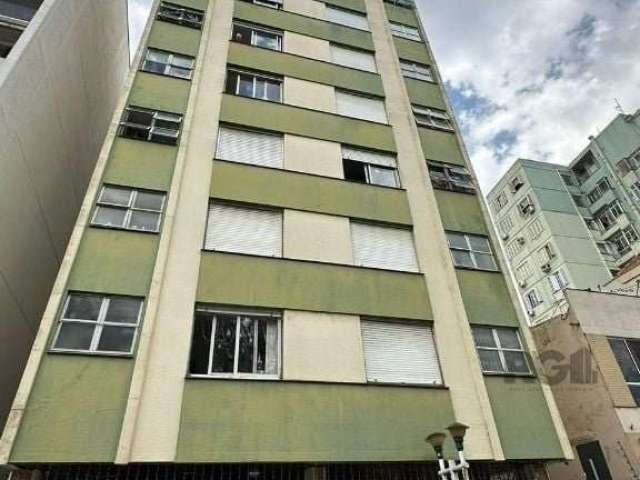 Apartamento 1 quarto no Centro Histórico próximo do Gasômetro, todo reformado com um dormitório, sala, banheiro social e cozinha em prédio tradicional, elevador e bicicletário no Centro Histórico. Imó