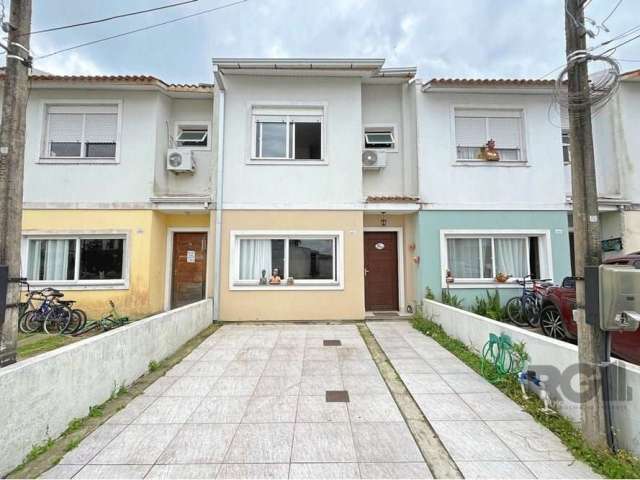 Seu novo lar esta aqui1 Casa em condomínio fechado com portaria 24horas, na zona sul de Porto Alegre. Esta linda residência oferece uma sala ampla (estar e jantar), arejada, aconchegante espaço interl