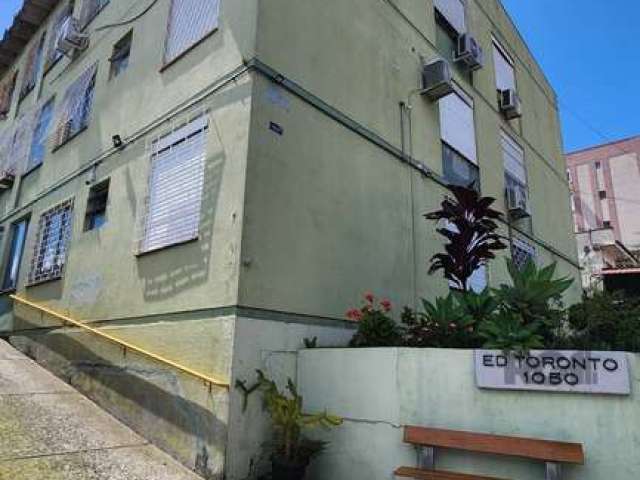 Excelente apartamento térreo no bairro Nonoai. Imóvel com 2 dormitórios, térreo, 55m² privativos, reformado, banheiro com ventilação natural, cozinha, área de serviço integrada, bem ventilado, com pri