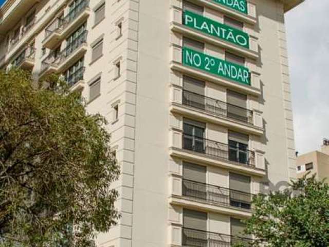 Empreendimento com 32 apartamentos, sendo 4 por andar, e 2 boxes com depósito por apartamento. Áreas privativas de 79,92m² (aptos. tipo finais 01, 02 e 04) 78,13m² (aptos. tipo finais 03). 2 cobertura