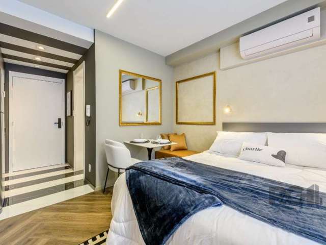 Flat - 5,61m² no bairro Petrópolis, Porto Alegre/RS&lt;BR&gt;&lt;BR&gt;Um flat com espaço para cama, banheiro e cozinha é ideal para quem busca praticidade em um ambiente compacto e funcional. O espaç